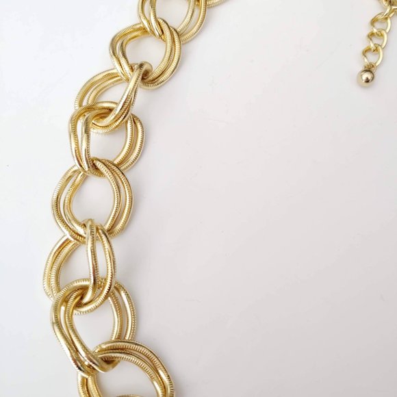 Gold double chain link necklace - Picture 6 of 6